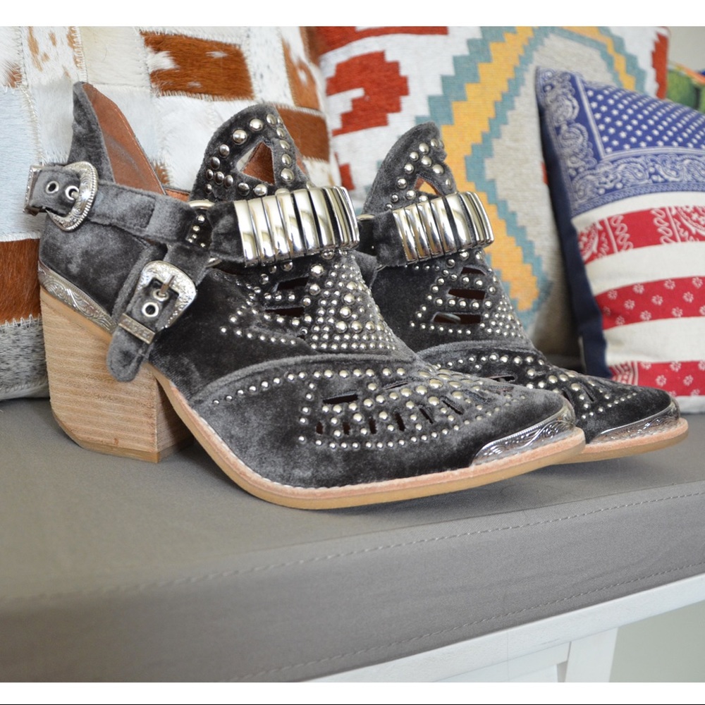 Jeffrey Campbell Calhoun booties